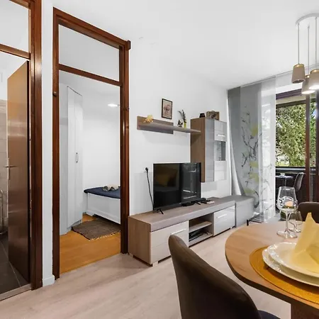 Marina Apartment